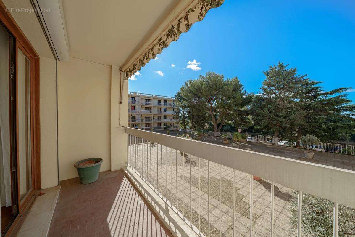 Appartement à MARSEILLE-15E