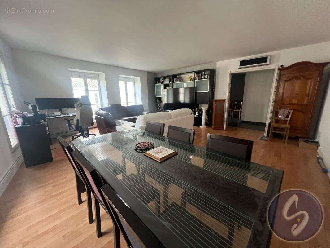 Appartement à SAINT-MAIXENT-L'ECOLE