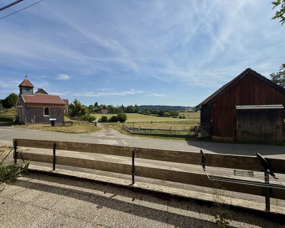 Maison mitoyenne d’un côté situé à LA GRANGE 25380 - photo 3