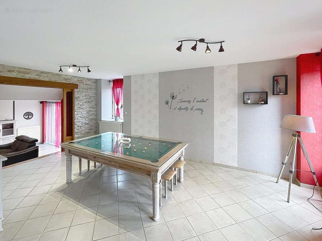 Maison 181 m² à Le Horps  - photo 9