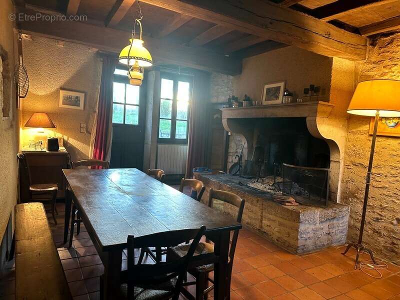 Maison à POUILLY-EN-AUXOIS