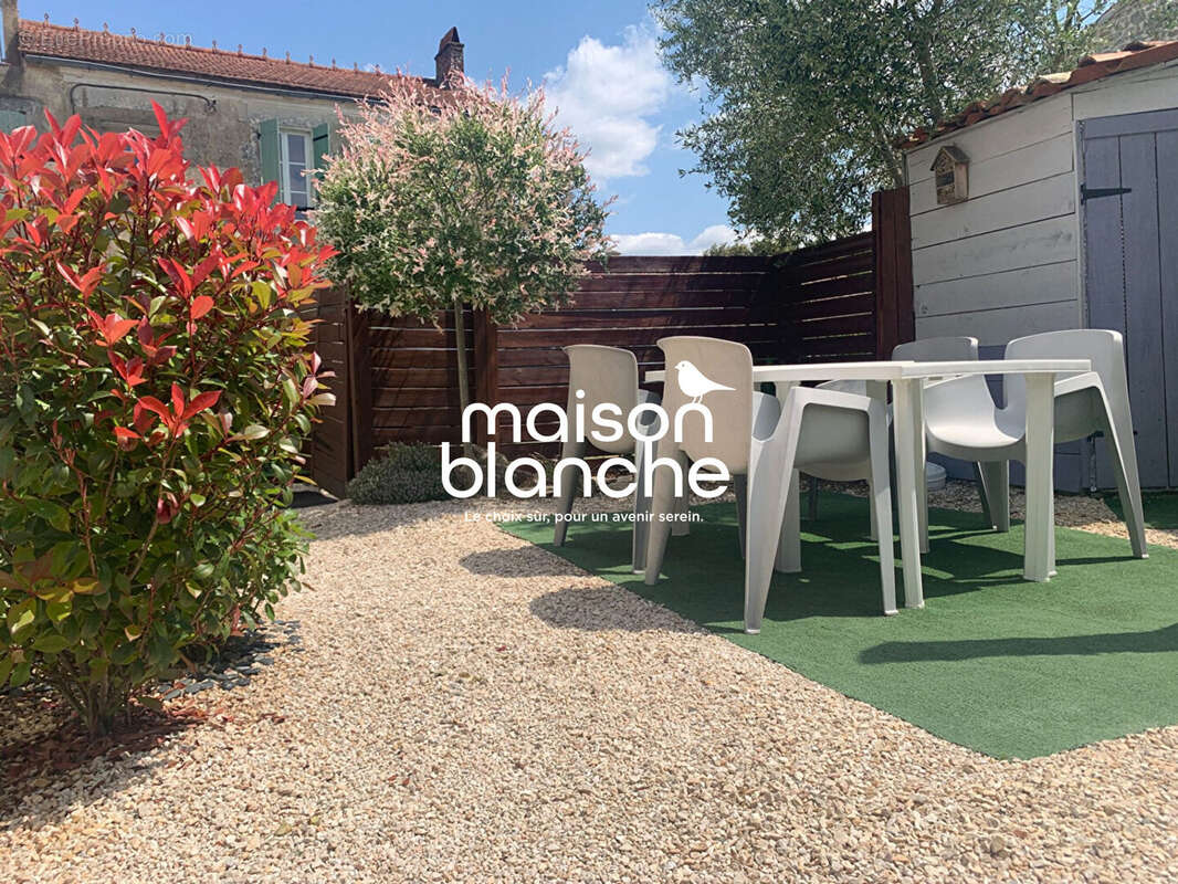 Maison à SAINT-PIERRE-D&#039;AMILLY