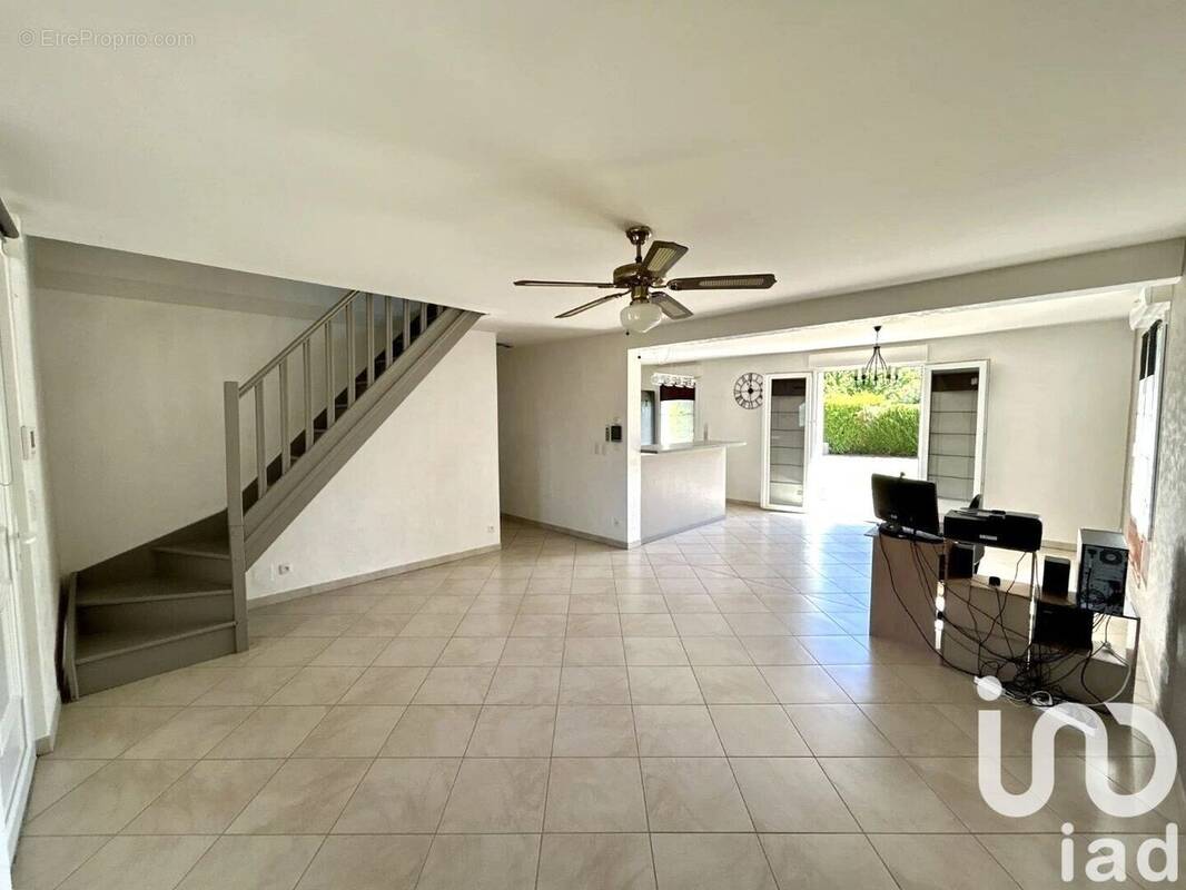 Photo 1 - Maison à VERNY