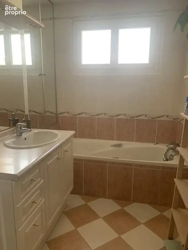 Amoureux de la nature du calme et de la tranquilite !!!! cette maison est faites pour vous !!!! - photo 9