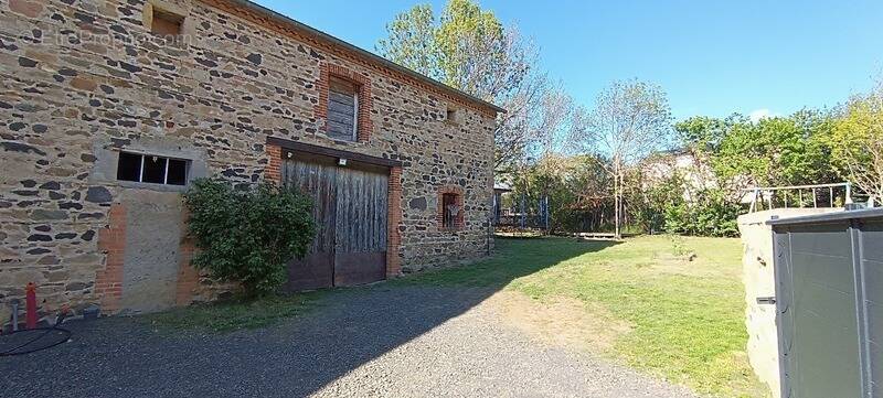 Maison à SAINT-GERVAZY