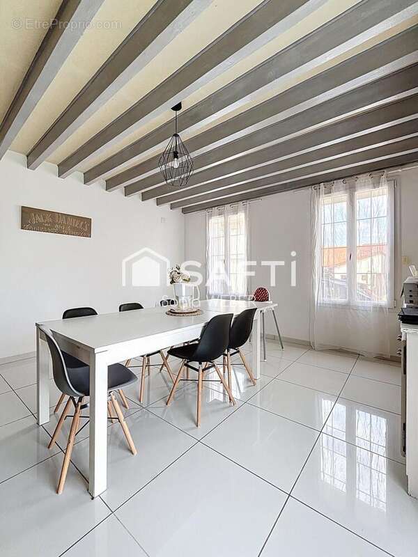 Maison 245 m² à Saint-Lumier-En-Champagne  - photo 5