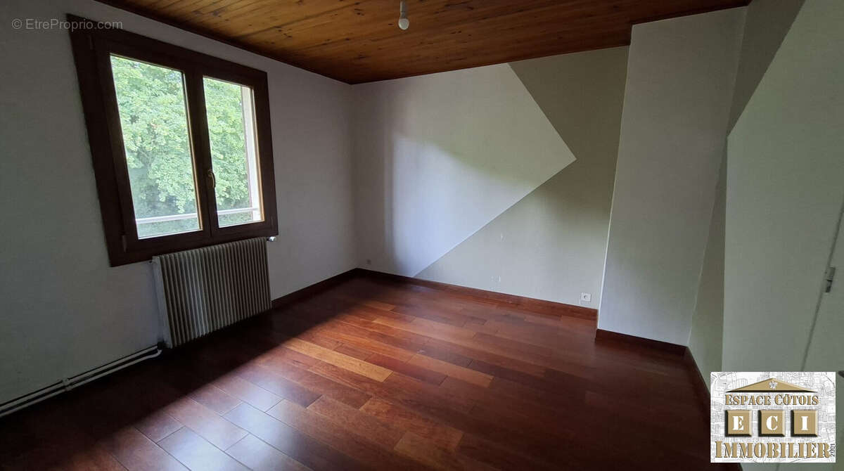Maison 181 m² à Bressieux  - photo 6