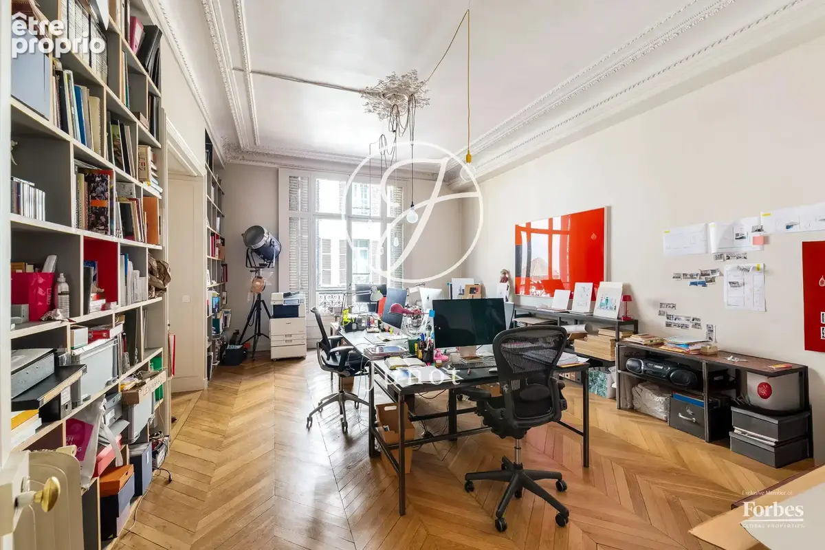 Paris 9e - BLANCHE / RUE DE BRUXELLES - Appartement  - 7 pièces - 230,28m² Carrez - 239,38m² au sol - 4/5 chambres - photo 16