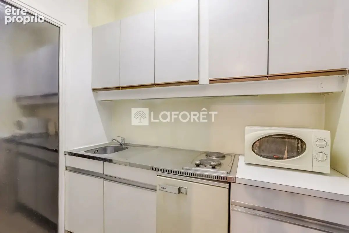 Local commercial Paris 38 m2 - photo 6