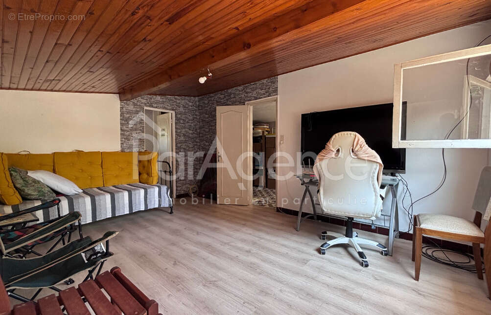Maison individuelle sur terrain de 984 m2 - photo 4