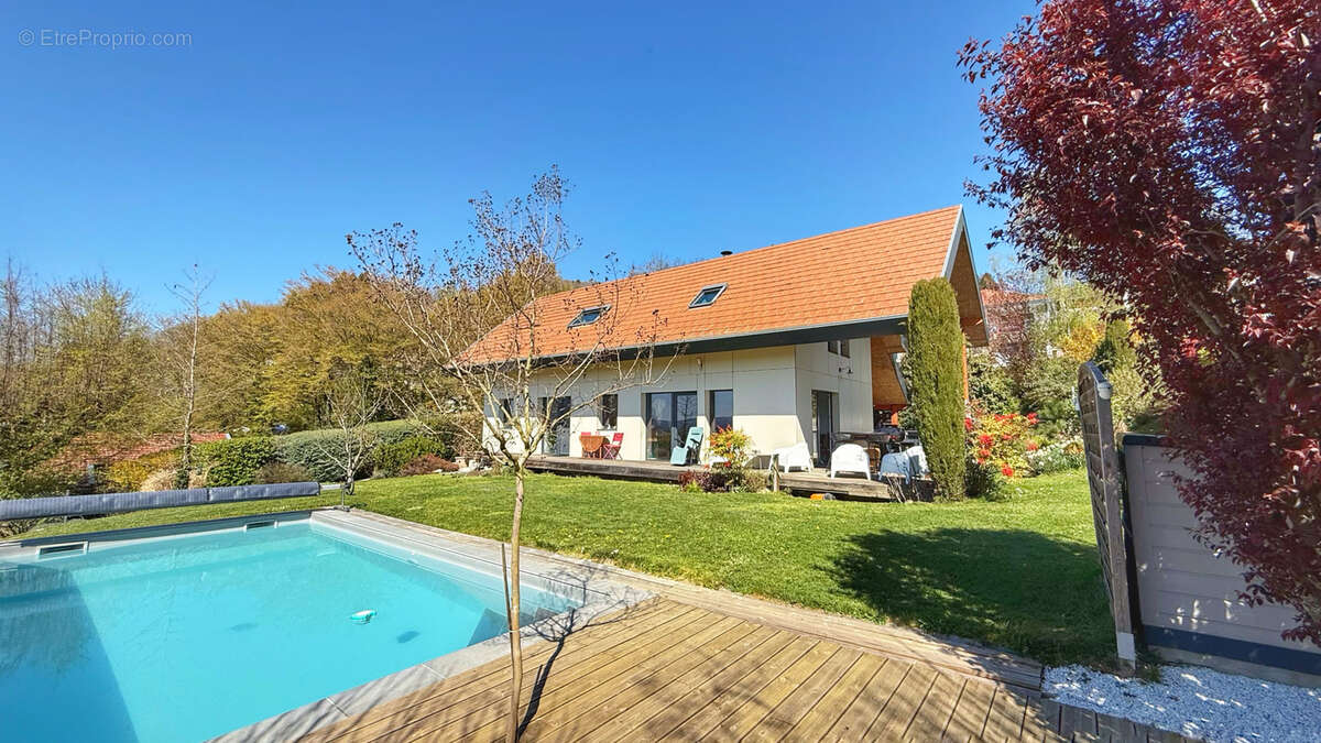 Maison à COLOMBE