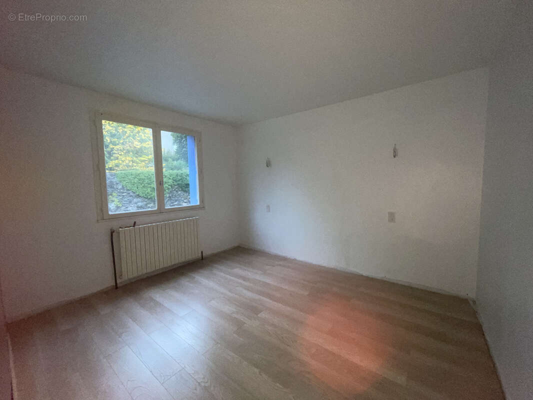 Grande maison avec 6 chambres à rénover - photo 21