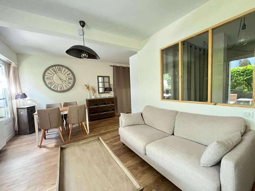 Appartement à SURESNES