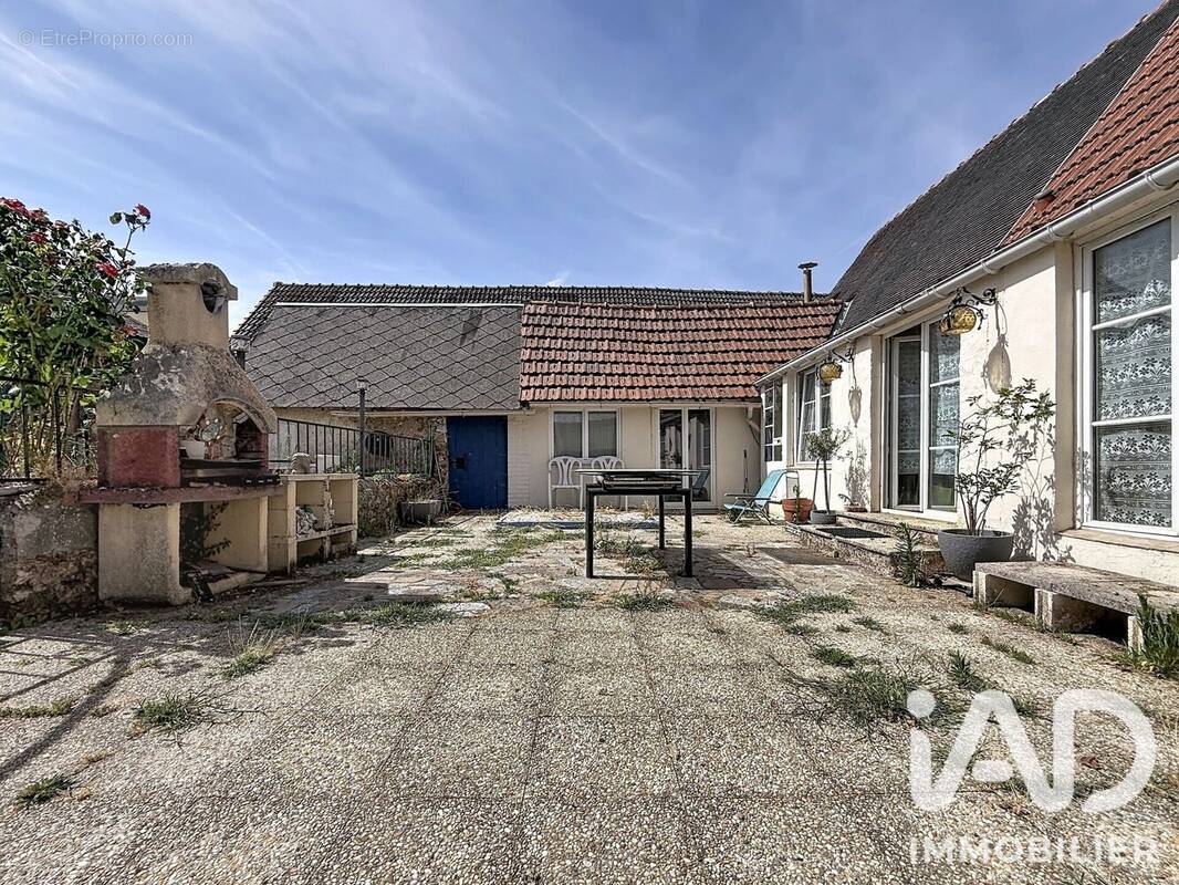 Photo 1 - Maison à BAILLEAU-LE-PIN