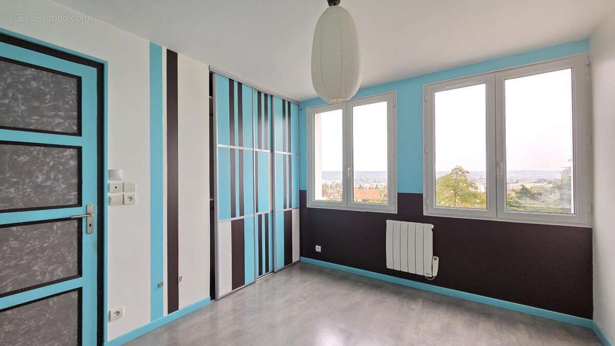 Appartement à MANTES-LA-VILLE