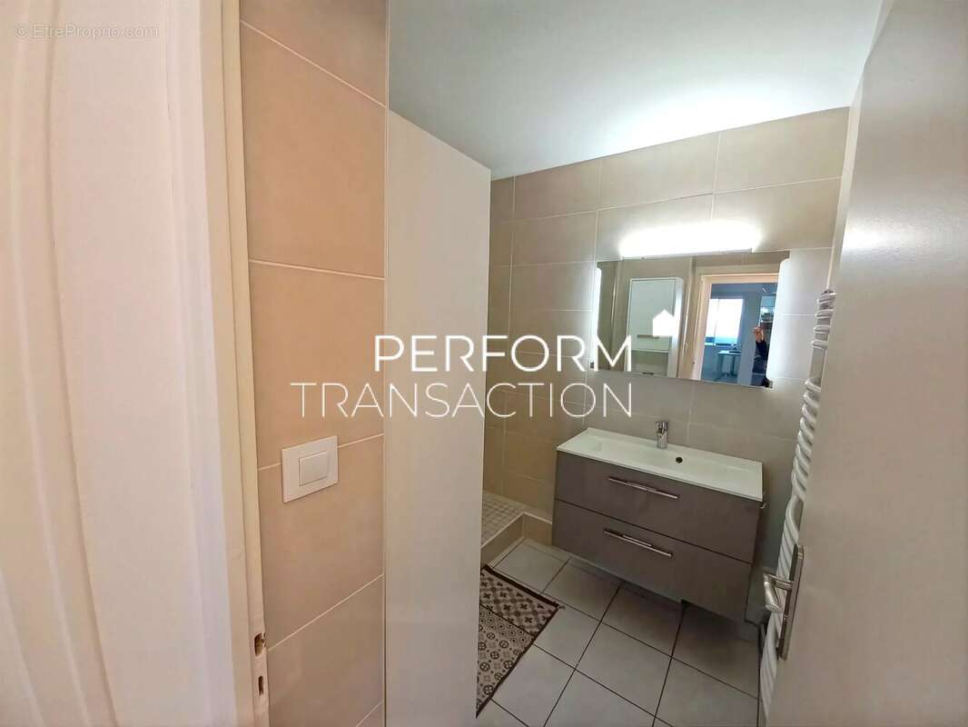 Appartement à MEYLAN