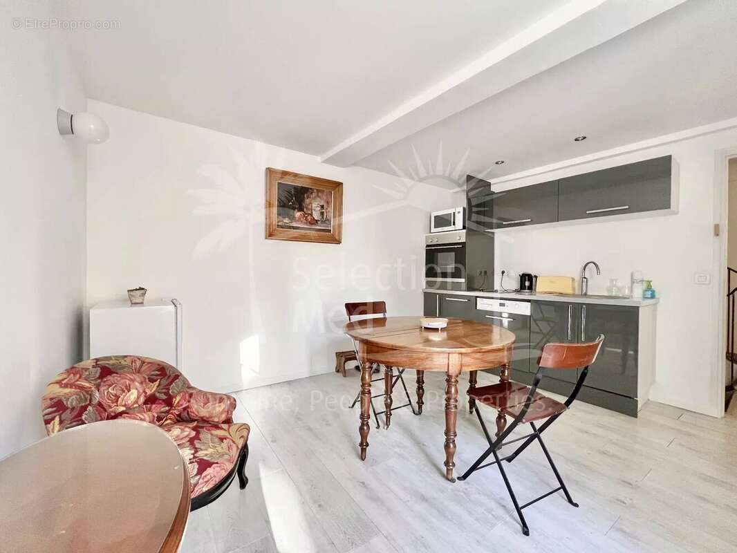 Appartement à VALBONNE