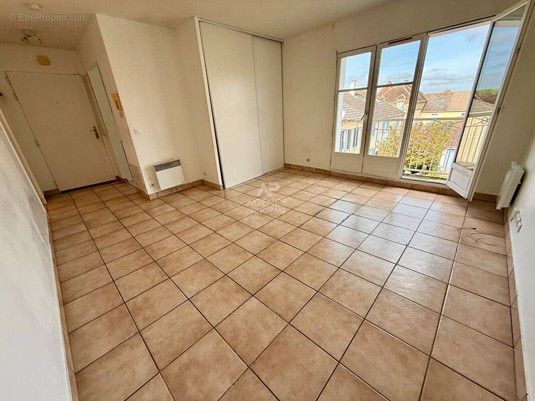 Appartement à CARRIERES-SOUS-POISSY