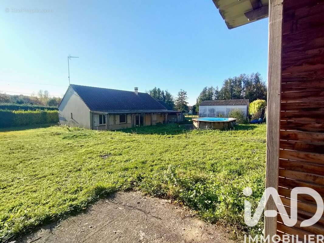 Maison 91 m² à Courgenay  - photo 3