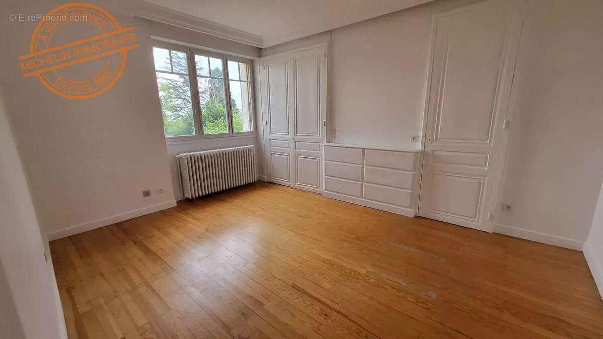 Maison à FLEURIEUX-SUR-L&#039;ARBRESLE