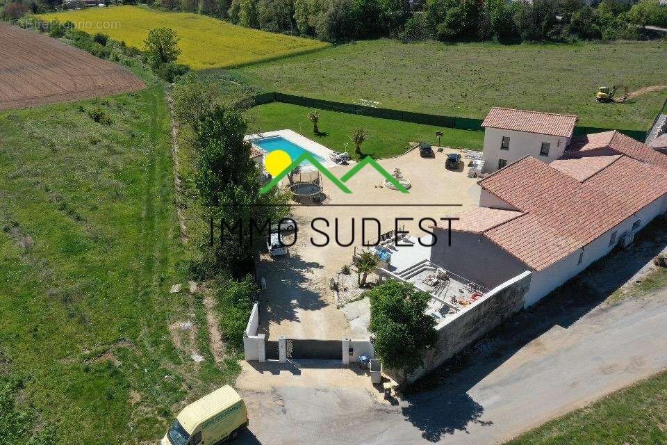 Maison à SAINT-MARCEL-LES-VALENCE