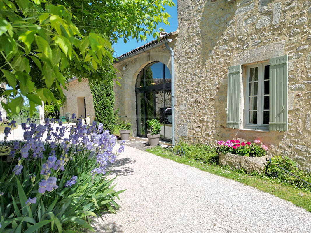 Maison à SAUVETERRE-DE-GUYENNE