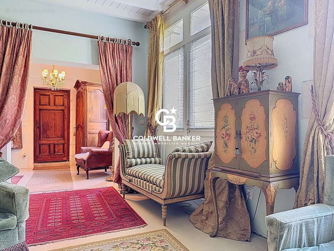 Maison à MORTAGNE-SUR-GIRONDE