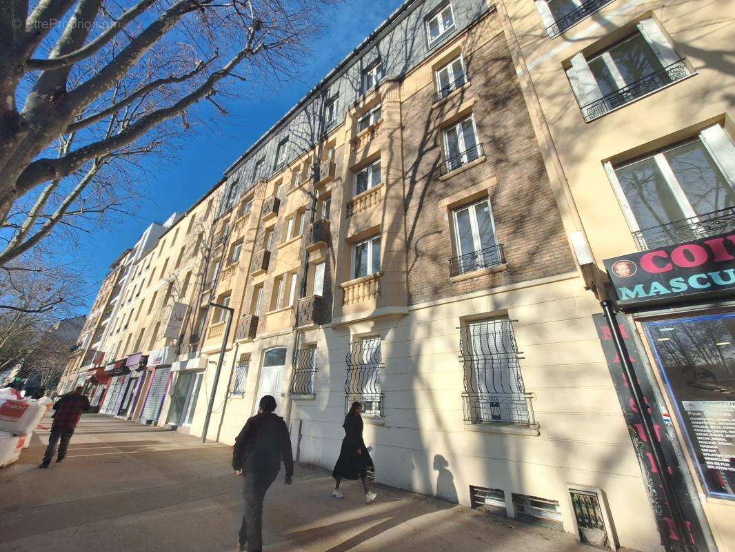 Appartement à AUBERVILLIERS