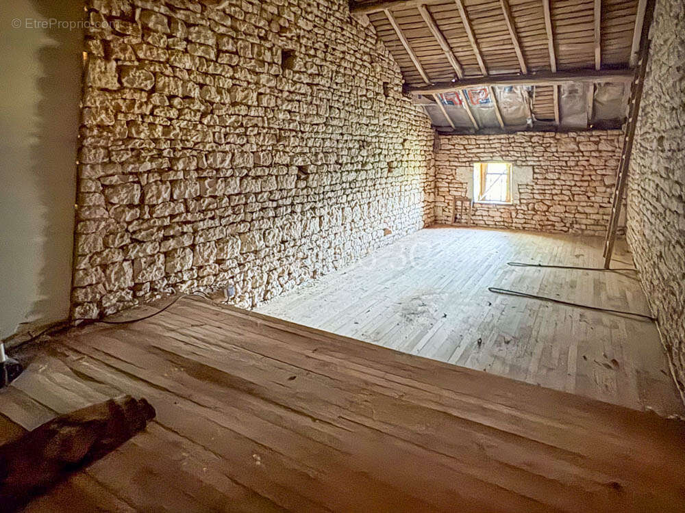 Maison à VILLEFAGNAN