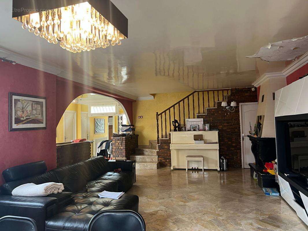 Maison à MONTREUIL