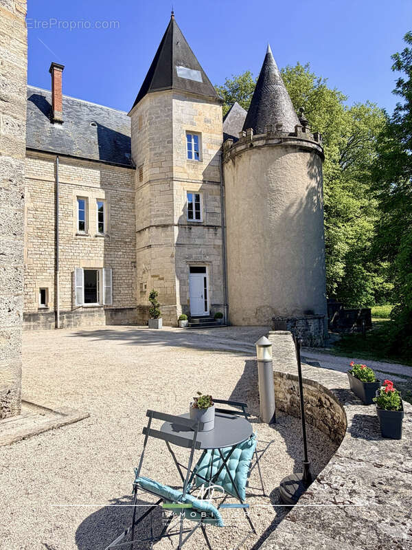 Appartement à BEIRE-LE-CHATEL