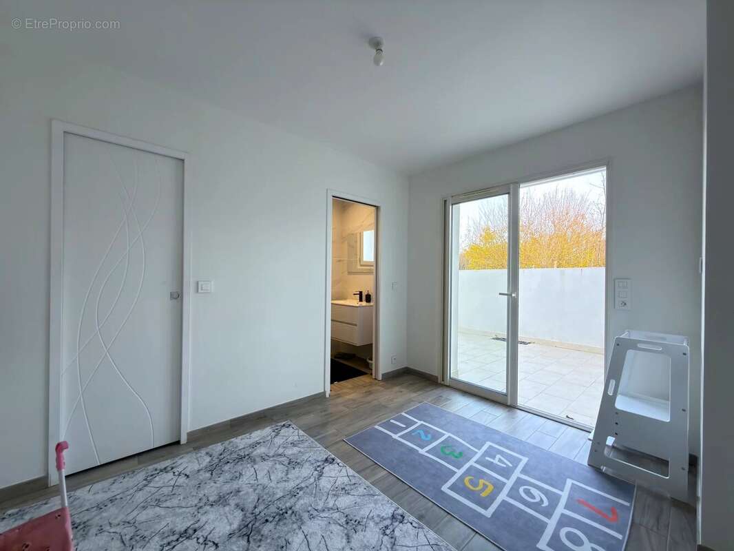 Maison à SAINT-XANDRE