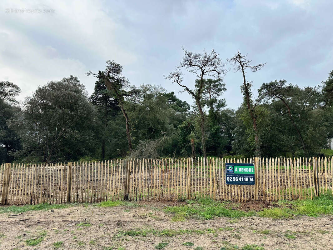 Terrain à LA BOUILLIE