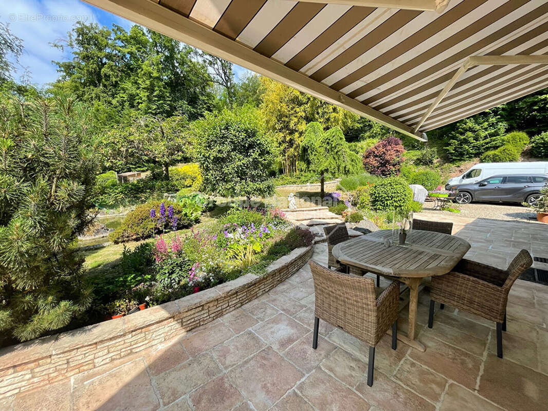 Maison à PIERREFONDS