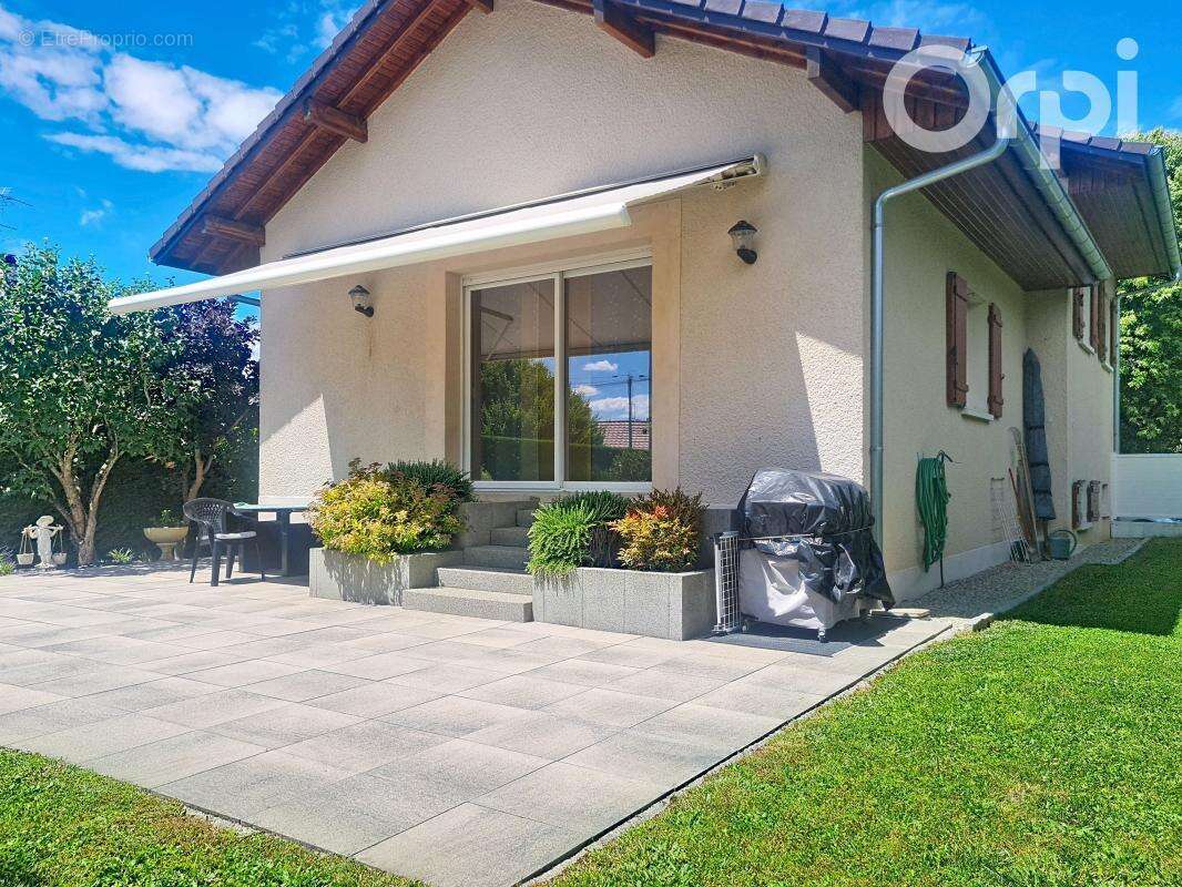 Maison à CRANVES-SALES