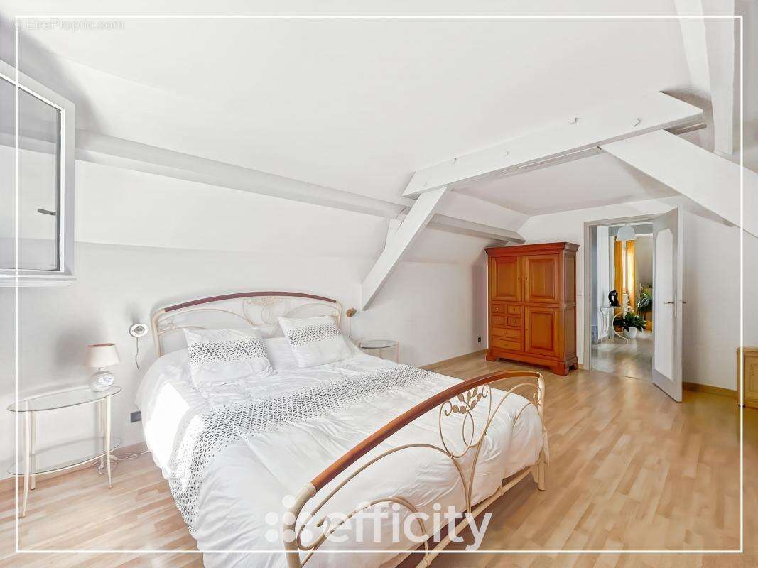 Maison à ROISSY-EN-BRIE