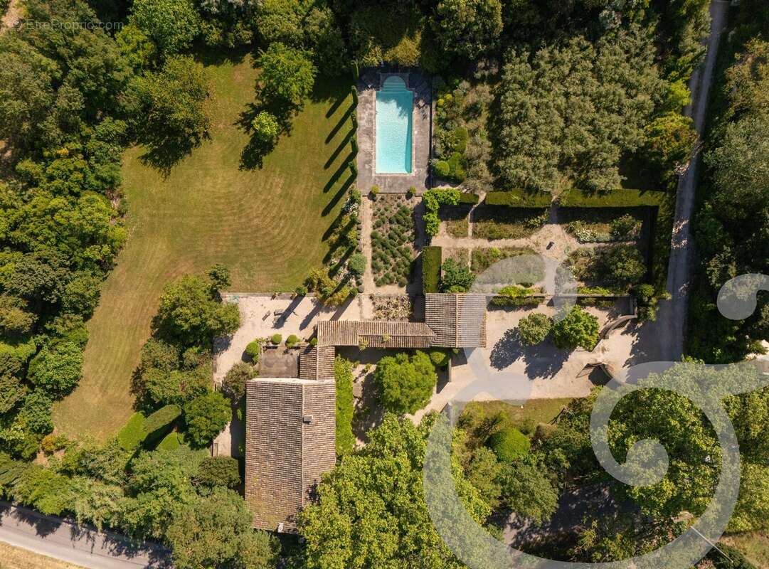 Maison à SAINT-REMY-DE-PROVENCE