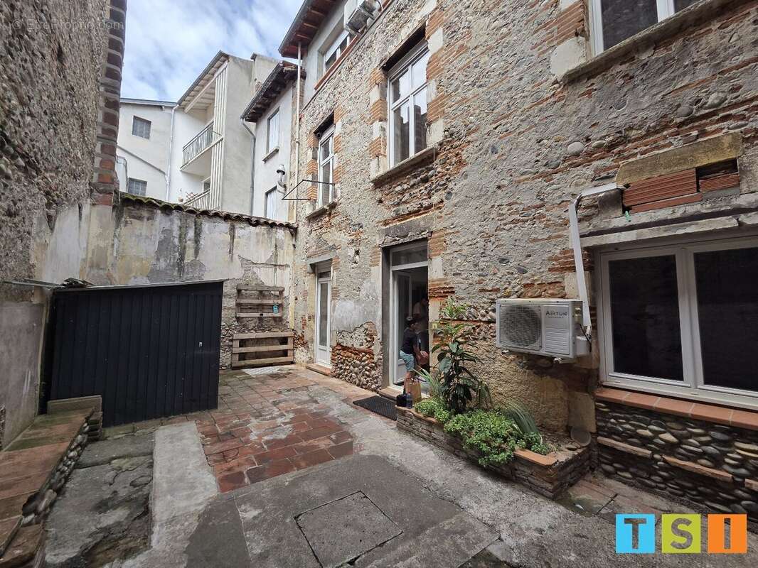 Appartement de 80 m² sur 2 étages avec 1 cour de 43 m², centre ville - photo 16