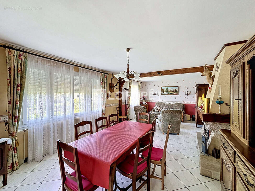 Maison à BELLOU-EN-HOULME
