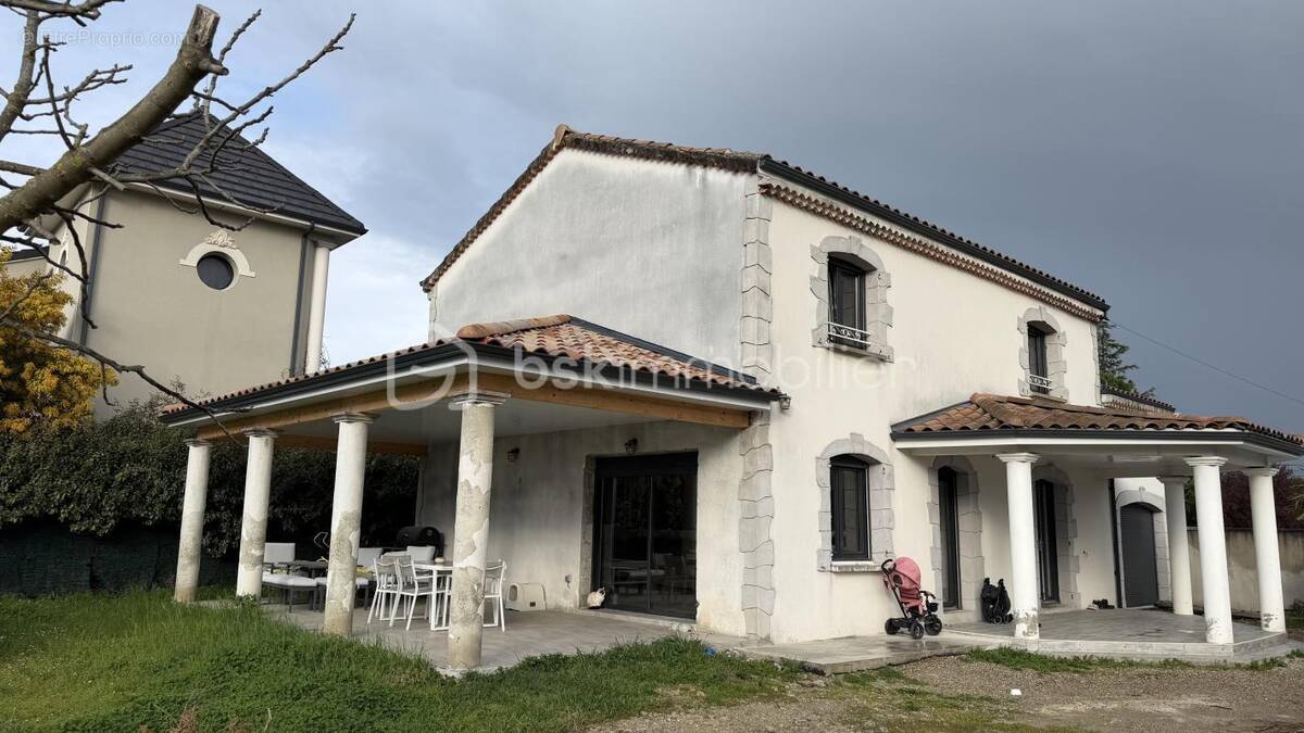 Maison à AUBERIVES-SUR-VAREZE
