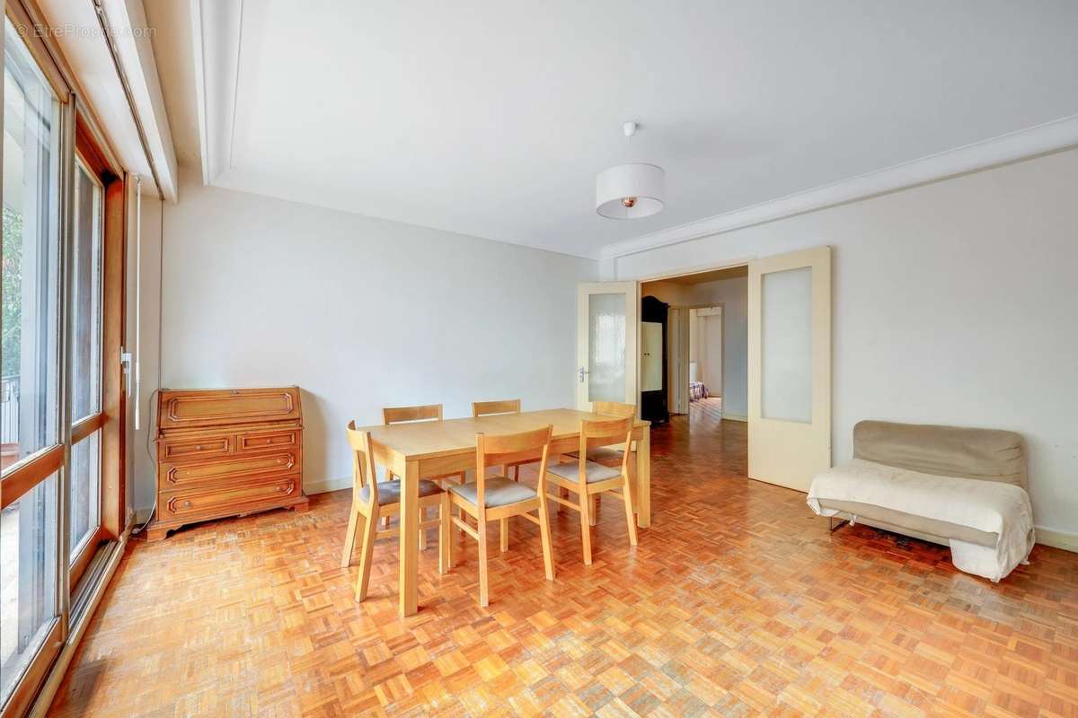 Appartement à VILLEJUIF