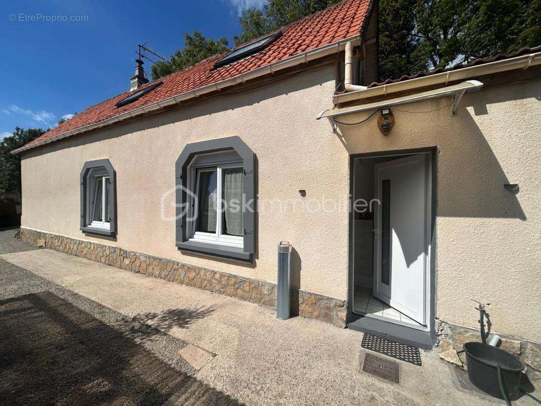 À vendre – Ancienne longère de 105 m² sur 966 m² de terrain – Secteur recherché de Saint-Léonard - photo 4