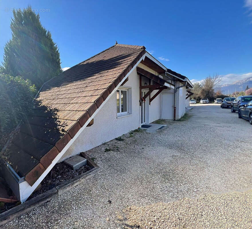 Commerce à MONTBONNOT-SAINT-MARTIN