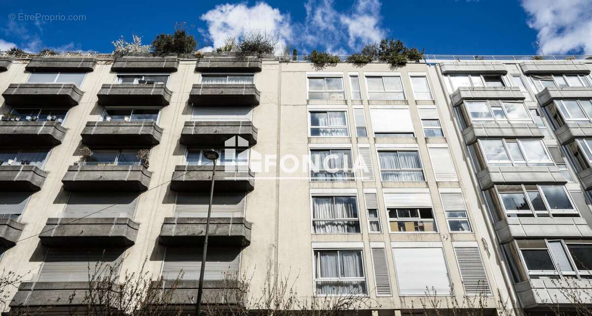 Appartement à PARIS-10E