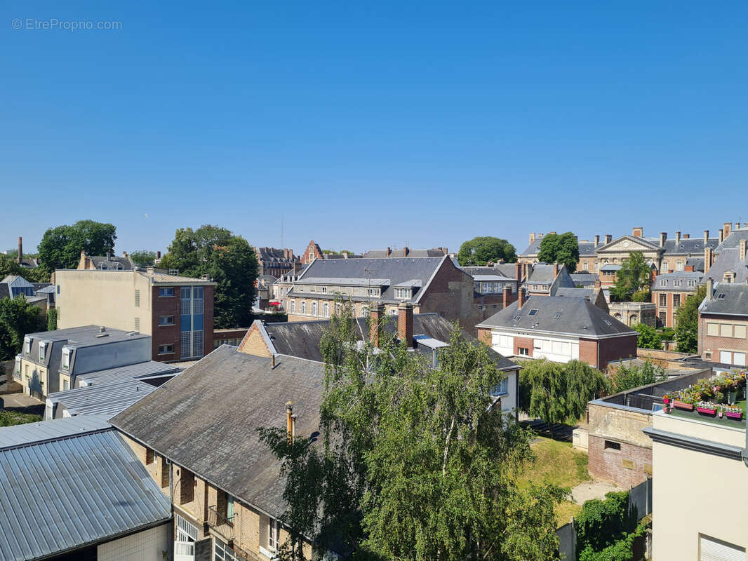 Idéal étudiant Studio meublé dans un immeuble emblématique   cœur d’Amiens - photo 3