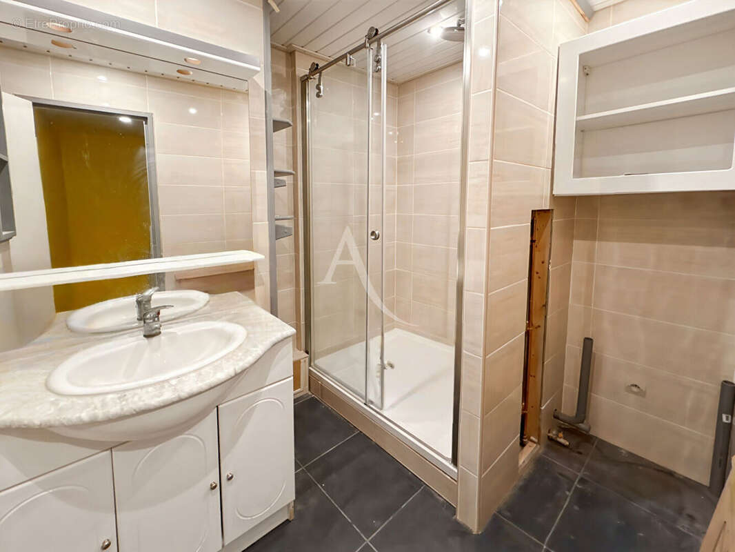 Maison à JOUY-LE-MOUTIER