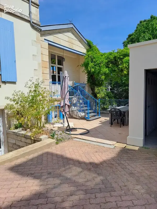 Niort centre ville maison d'habitation  5 ch terrain arboré - photo 12