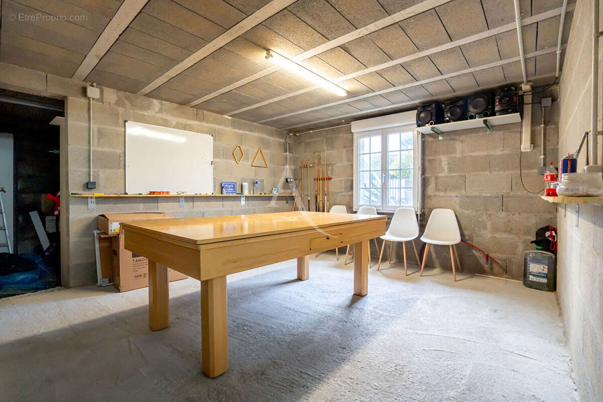 Maison à MONTREUIL-BELLAY