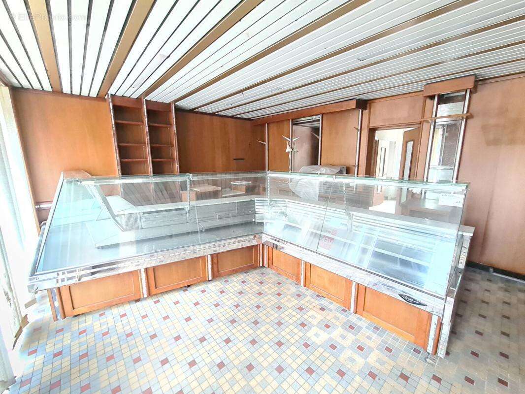 Exclusivité - Le Croisty - Maison de 135.36 m2 - 6 pièces - 3 chambres  -  Jardinet 20 m2 - Prix 125.000 - photo 4