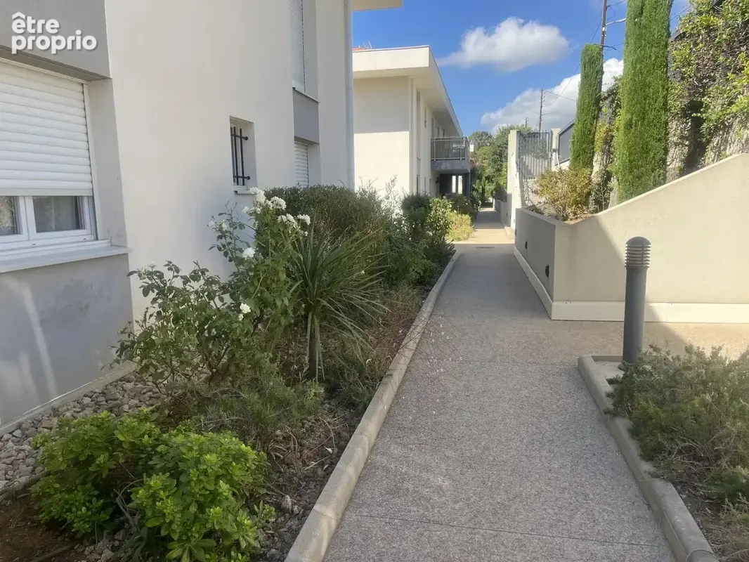 Nice – dernier étage – 2 pièces avec terrasse & vue mer dégagée - photo 4